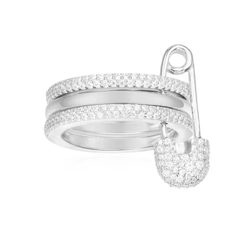 Bague Double Anneau avec Pendentif Sécurité – Zircons Étincelants, Multi Couleurs