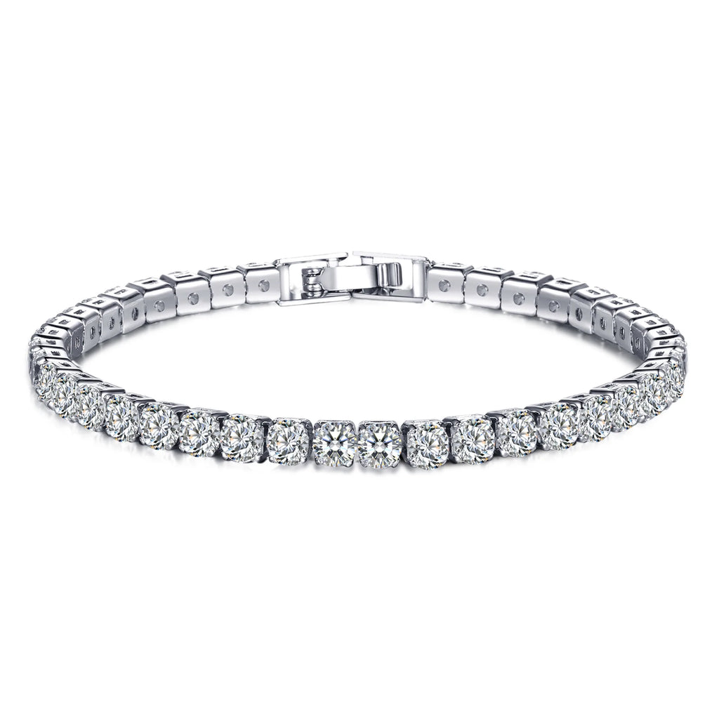 Una o tre file piene di bracciali con diamanti e zirconi