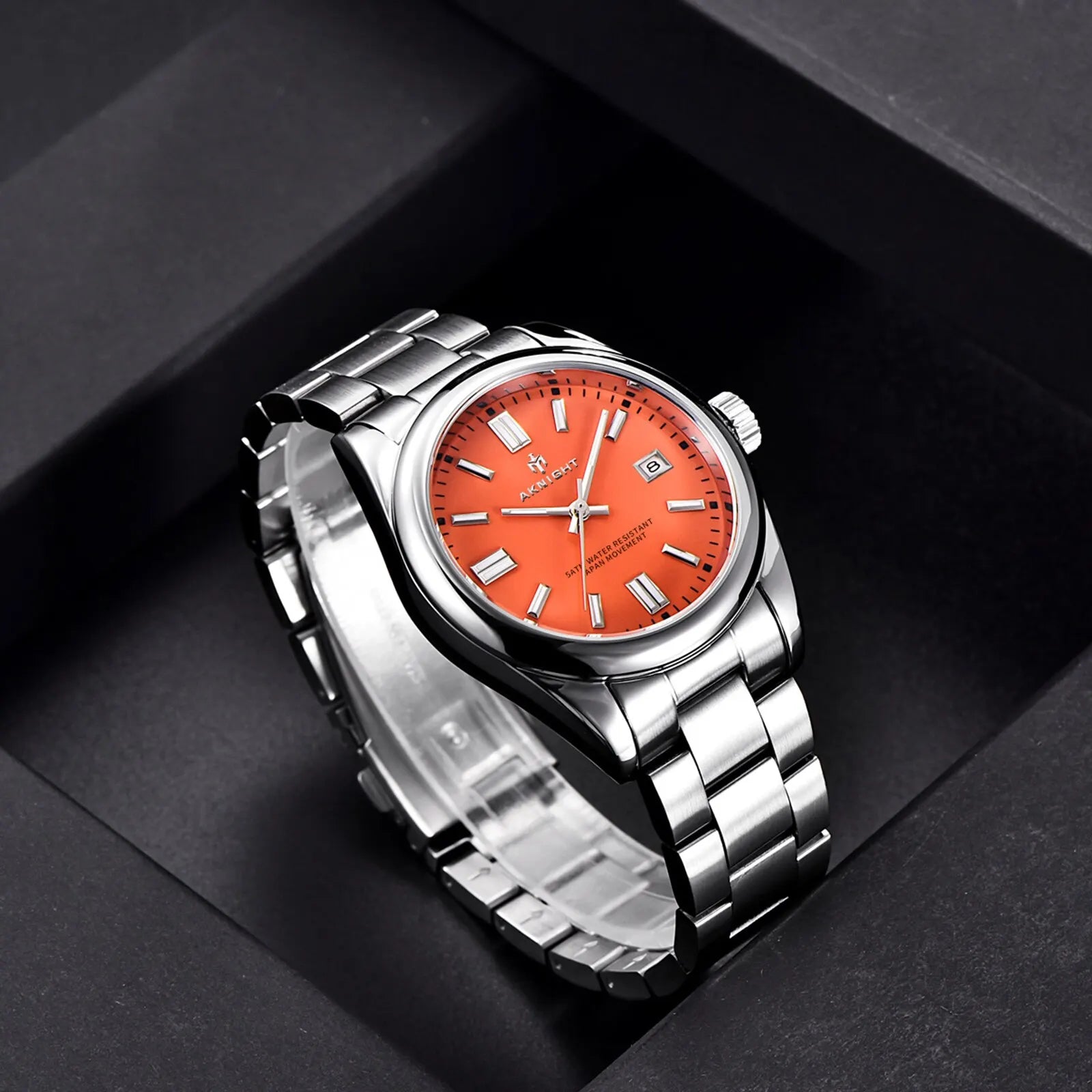 Montre AKNIGHT pour Homme : Élégance et Performance