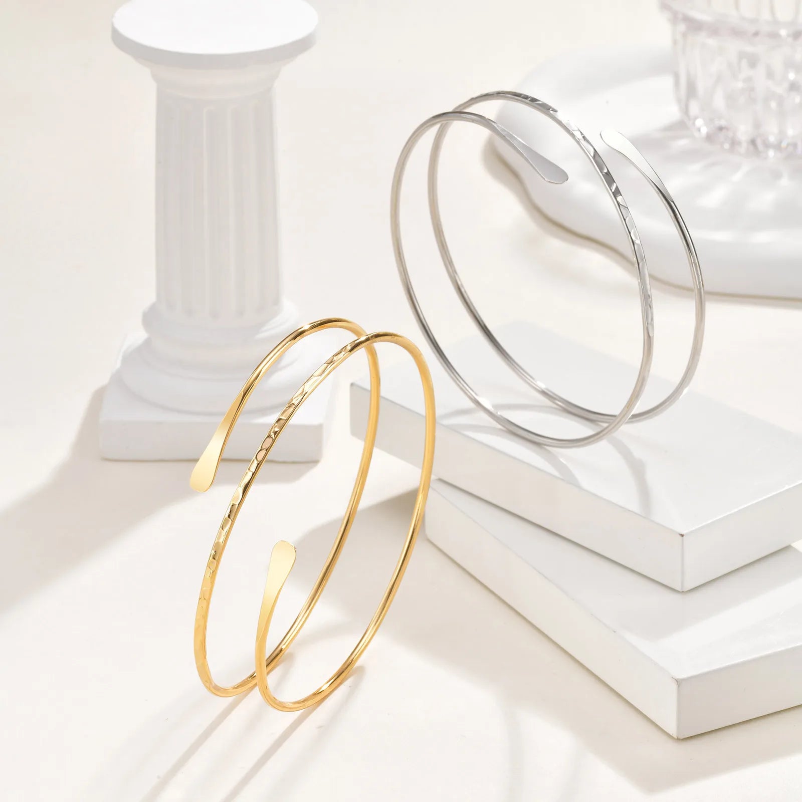 Bracelet Manchette Haut de Bras Minimaliste – Plaqué Or & Argent pour Femme
